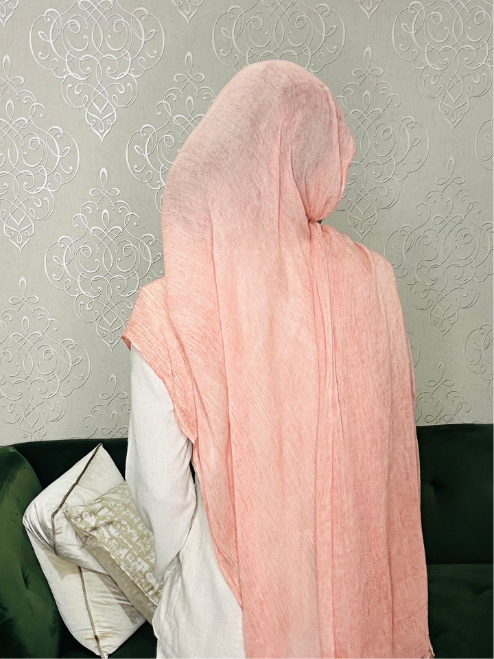 SALMON PINK