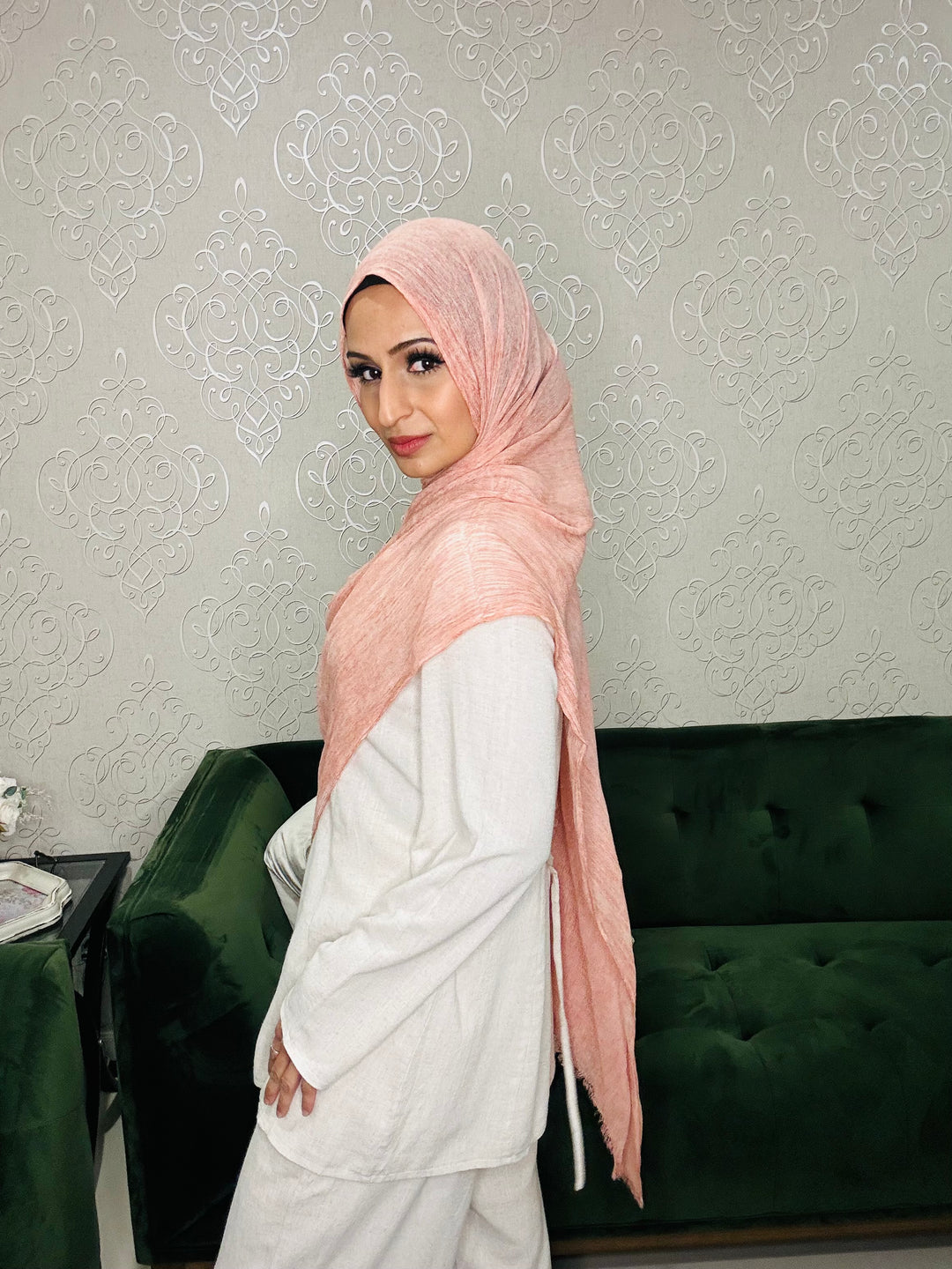 SALMON PINK